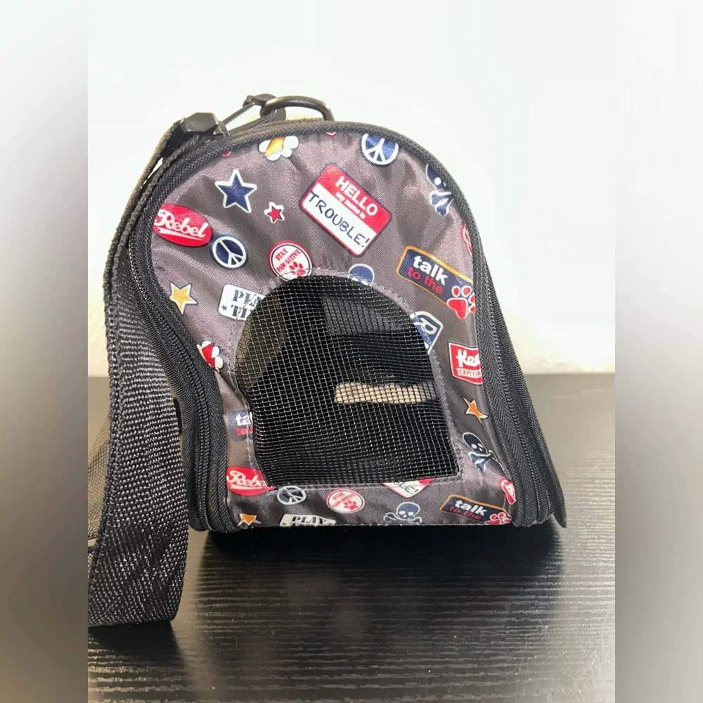 Life’s Fur-Tas-Tic Small Pet Carrier Breathable Up To 10lbs 4.5 Kg Sz 10x13”